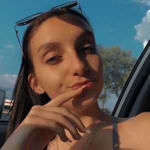 Meet your Posher, Alexa